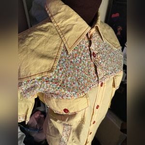 EUC Vintage NEO Floral Pocketed Button Down Blouse